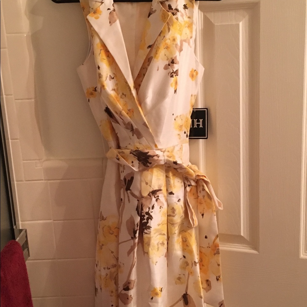 JH Dress, Yellow White Floral, women’s A line Sleeveless, sz 8, NWT